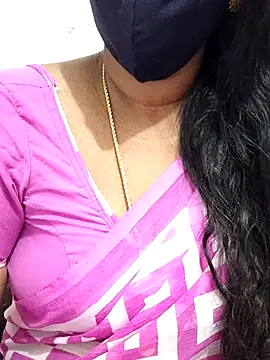 Snapshot of Tamil_Meera12 chatting on September 10, 2025, 6:34 am Tamil Meera12 online show from September 10, 2025, 6:34 am