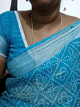 Snapshot of Tamil_Meera12 chatting on September 12, 2025, 6:57 am Tamil Meera12 online show from September 12, 2025, 6:57 am