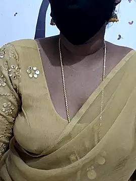 Snapshot of Tamil_Meera12 chatting on September 25, 2025, 6:30 am Tamil Meera12 online show from September 25, 2025, 6:30 am
