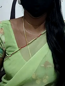 Snapshot of Tamil_Meera12 chatting on September 11, 2025, 6:41 pm Tamil Meera12 online show from September 11, 2025, 6:41 pm