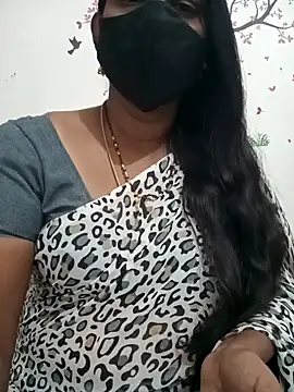 Snapshot of Tamil_Meera12 chatting on February 3, 2025, 5:35 pm Tamil Meera12 online show from February 3, 2025, 5:35 pm