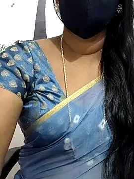 Snapshot of Tamil_Meera12 chatting on September 18, 2025, 7:00 am Tamil Meera12 online show from September 18, 2025, 7:00 am