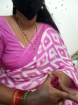 Snapshot of Tamil_Meera12 chatting on February 4, 2025, 9:49 am Tamil Meera12 online show from February 4, 2025, 9:49 am