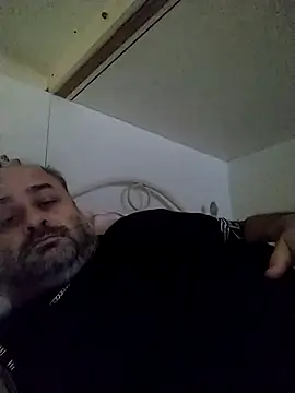 NAvoglia online show from October 5, 2025, 3:03 pm