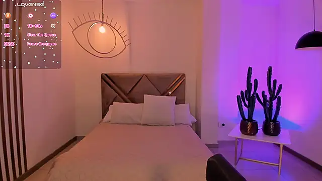 BeccaBaxter online show from October 10, 2025, 7:04 pm