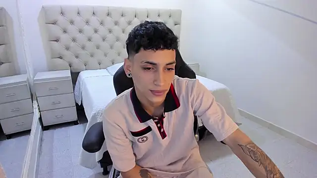 JhoanLeandro online show from January 10, 2026, 4:30 am