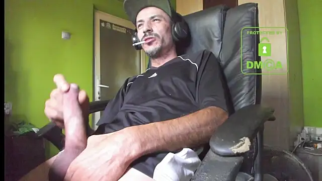 BigCumShoot online show from September 20, 2025, 5:23 am