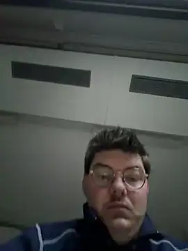 colin1277 online show from April 14, 2026, 4:50 am