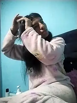 Ariell Kieran online show from March 17, 2026, 2:47 am