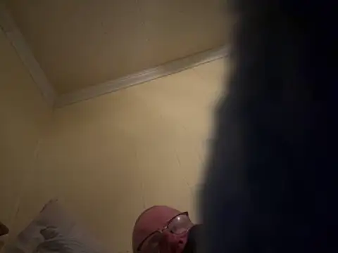 ClimbedCaelum online show from December 14, 2025, 3:57 am