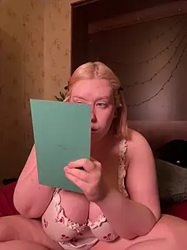 Snapshot of Viesicaa chatting on February 24, 2026, 4:02 am Viesicaa online show from February 24, 2026, 4:02 am