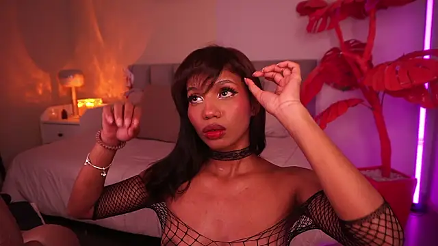 Gigi Strawberry online show from March 27, 2026, 8:26 am