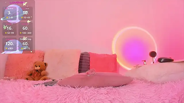 Snapshot of gigi_dol chatting on October 15, 2025, 8:33 am gigi dol online show from October 15, 2025, 8:33 am