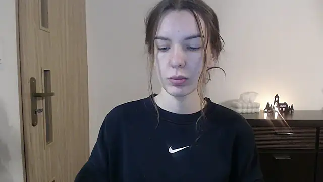 aurora lust online show from January 16, 2026, 6:28 am