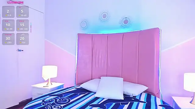 Liiam smith  online show from September 25, 2025, 4:13 pm