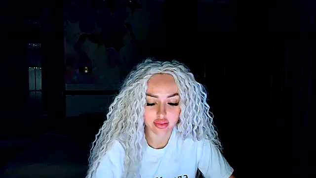 Snapshot of MissisCaty chatting on September 14, 2025, 6:30 pm MissisCaty online show from September 14, 2025, 6:30 pm