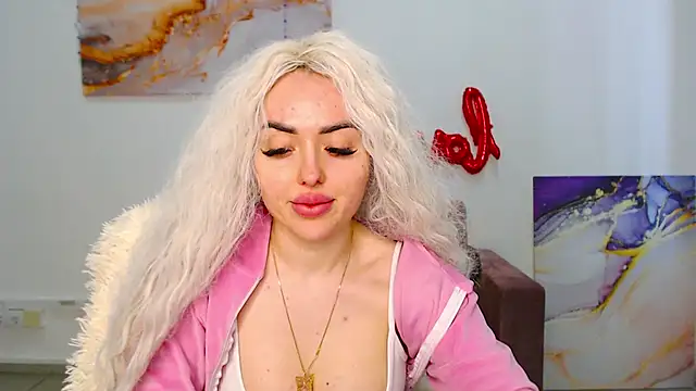 Snapshot of MissisCaty chatting on March 21, 2025, 9:45 am MissisCaty online show from March 21, 2025, 9:45 am