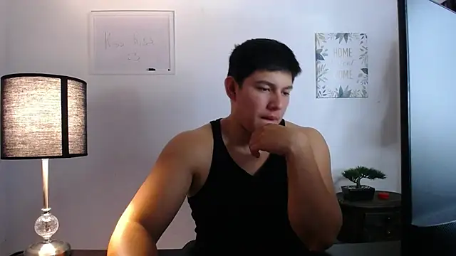 Snapshot of JamesCr_ chatting on October 16, 2025, 12:41 am JamesCr online show from October 16, 2025, 12:41 am