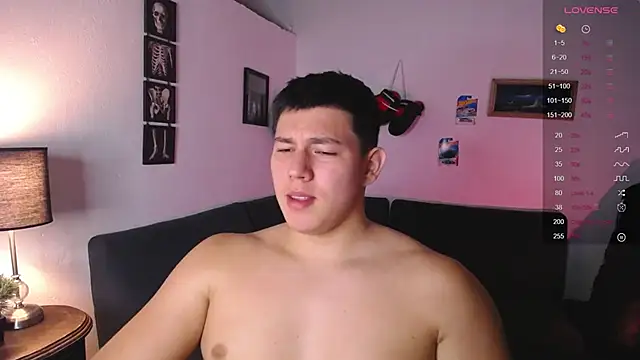 JamesCr  online show from February 25, 2026, 11:48 pm