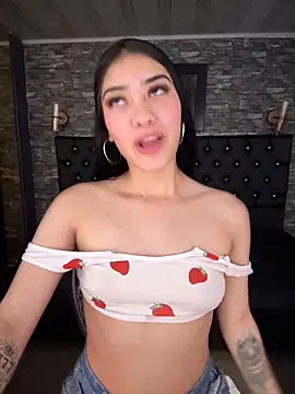 TayylorSexx online show from June 18, 2026, 5:28 am