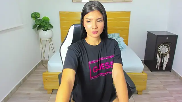 Snapshot of tiffanny_doll_ chatting on March 6, 2025, 3:13 pm tiffanny doll online show from March 6, 2025, 3:13 pm