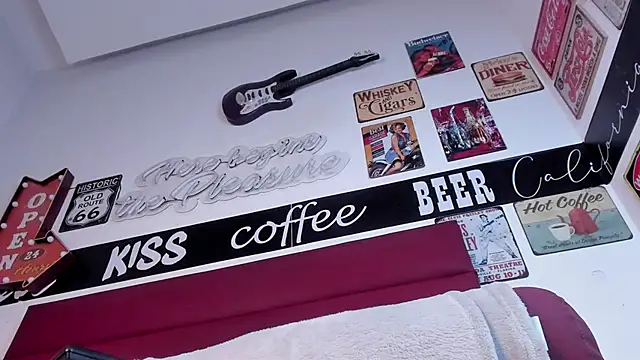 cassidy blossom online show from March 22, 2025, 6:33 am