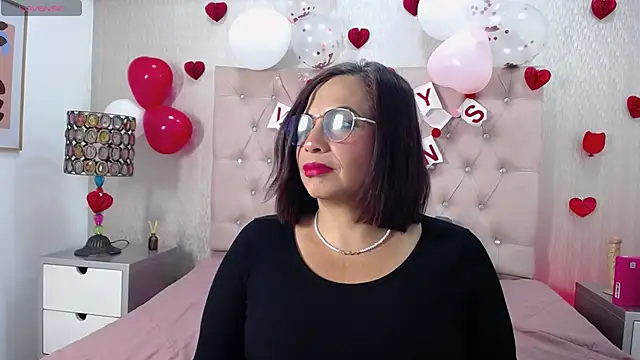 Snapshot of GochitaWild chatting on February 16, 2026, 8:40 pm GochitaWild online show from February 16, 2026, 8:40 pm