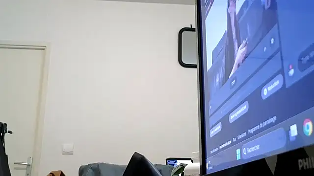 Lenaelle31000 online show from November 15, 2025, 10:52 am