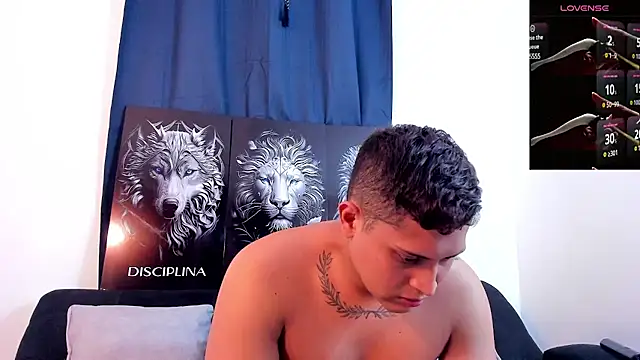 Snapshot of JohanSmith chatting on February 20, 2025, 5:41 pm JohanSmith online show from February 20, 2025, 5:41 pm