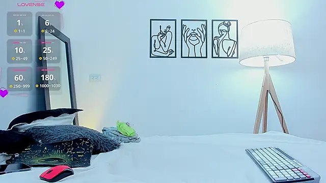 Snapshot of andrea_cherryy chatting on February 18, 2026, 4:25 pm andrea cherryy online show from February 18, 2026, 4:25 pm