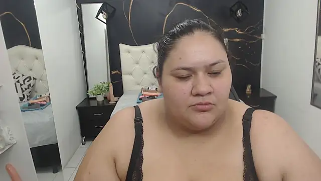 Aaliyah11 online show from March 18, 2025, 2:40 am