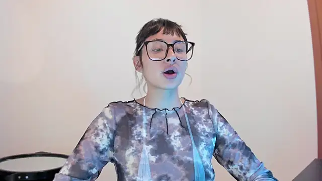 ggor4w33 online show from October 16, 2025, 1:58 am