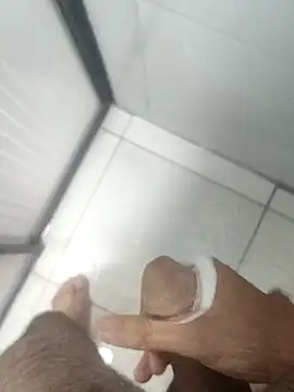 legolasleo online show from October 18, 2025, 7:21 am