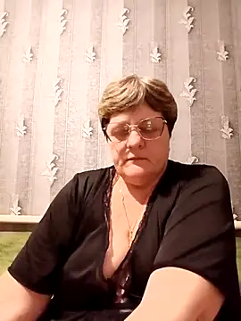 ElzaJewel online show from April 17, 2026, 7:49 pm