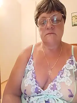 Snapshot of ElzaJewel chatting on June 26, 2026, 9:09 pm ElzaJewel online show from June 26, 2026, 9:09 pm