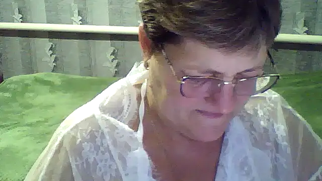 ElzaJewel online show from October 18, 2025, 6:54 pm