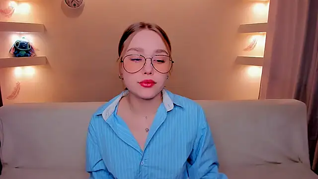 YourMegan online show from November 4, 2025, 7:17 pm