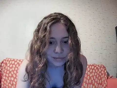 girliemilk online show from March 21, 2025, 5:23 pm