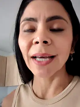 Snapshot of hema_gold chatting on November 27, 2025, 3:01 pm hema gold online show from November 27, 2025, 3:01 pm