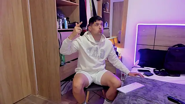 ILoveNYStyle online show from March 18, 2025, 10:39 am