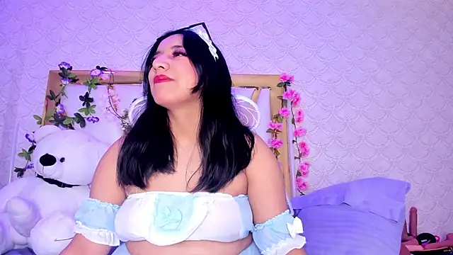 BeccaMathew online show from December 19, 2025, 1:09 am