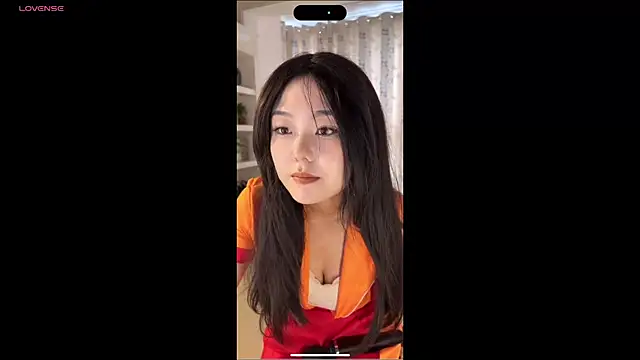 nanaliu6 online show from October 23, 2025, 3:38 am