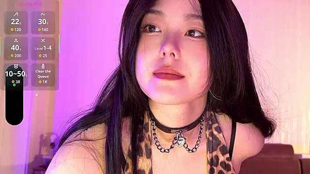 nanaliu6 online show from September 20, 2025, 2:05 am