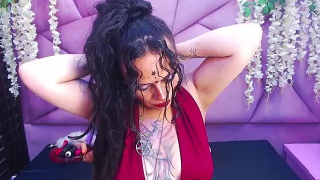 Fenix Lilith online show from April 14, 2026, 9:09 pm