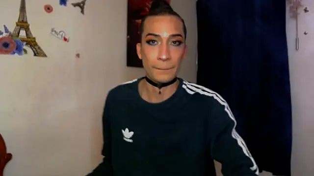 Snapshot of NovaNyx11 chatting on September 26, 2025, 9:10 pm NovaNyx11 online show from September 26, 2025, 9:10 pm