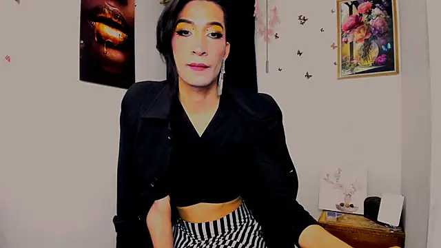 Snapshot of NovaNyx11 chatting on February 22, 2025, 1:44 am NovaNyx11 online show from February 22, 2025, 1:44 am