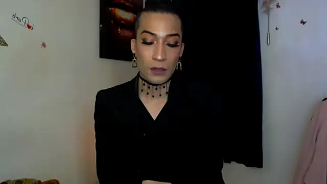 Snapshot of NovaNyx11 chatting on September 16, 2025, 9:27 pm NovaNyx11 online show from September 16, 2025, 9:27 pm