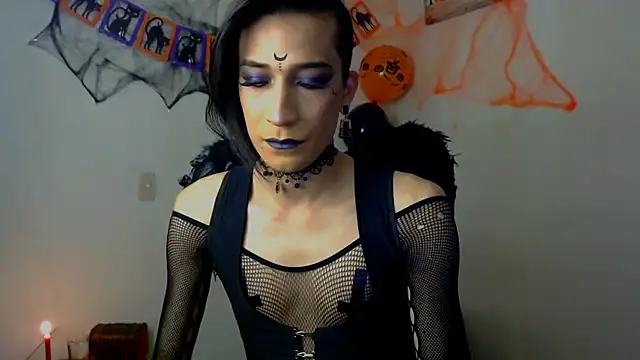 Snapshot of NovaNyx11 chatting on October 10, 2025, 10:43 pm NovaNyx11 online show from October 10, 2025, 10:43 pm