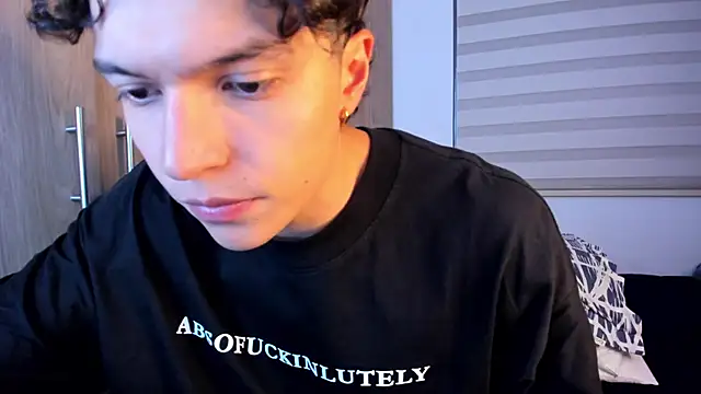 Mastrangelo xxx online show from November 9, 2025, 12:25 am