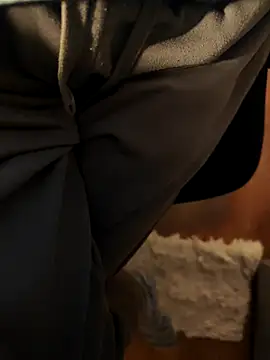 Snapshot of leinadanal chatting on March 21, 2025, 1:02 am leinadanal online show from March 21, 2025, 1:02 am